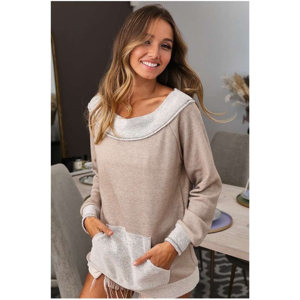 021 Cozy Tan Color Block Pocket Top